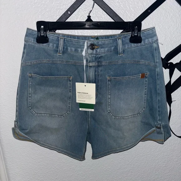 Halara Flex Mid Rise Pocket Rolled Hem Washed Denim Shorts Blue M NWT - Picture 5 of 8